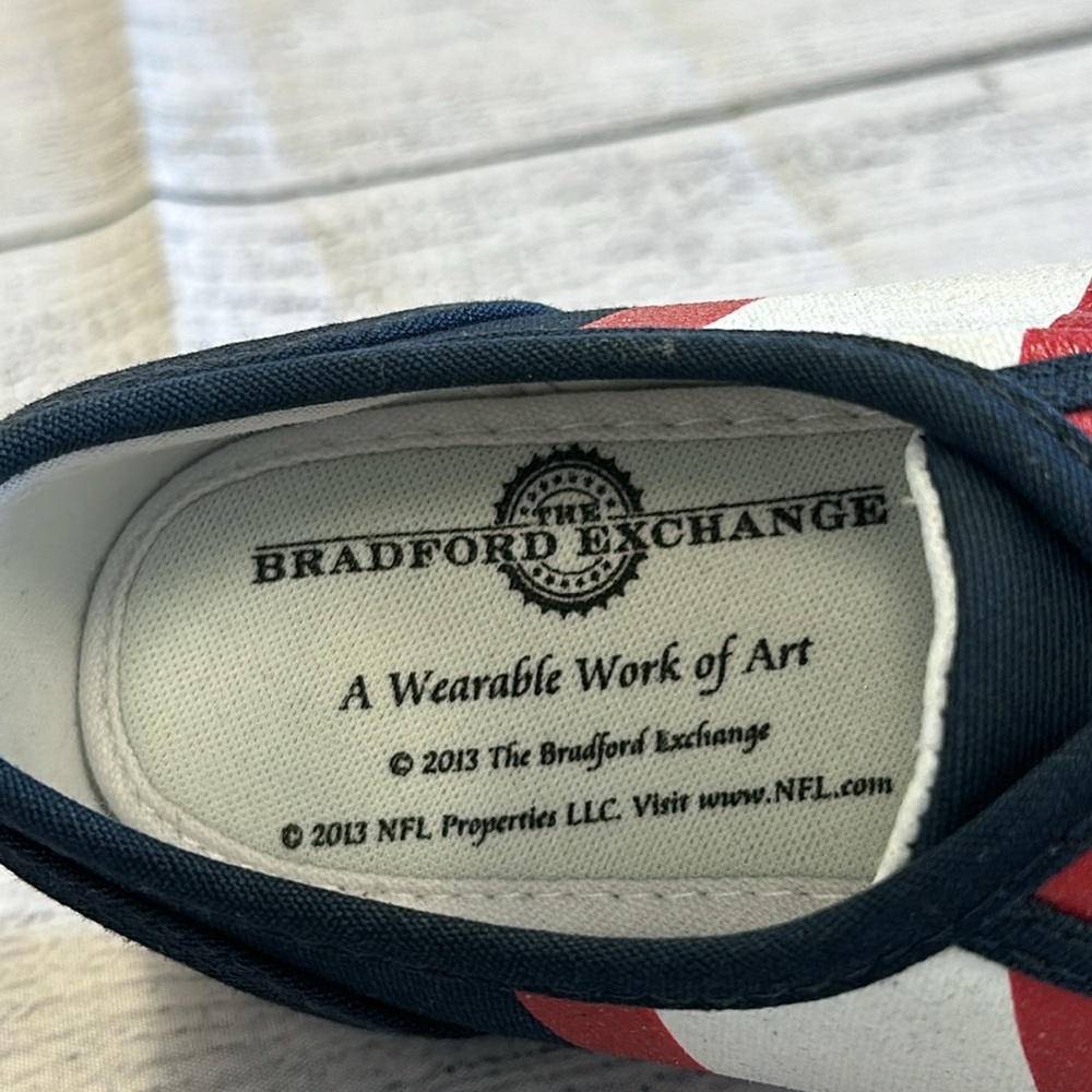The Bradford Exchange 2013 • Houston Texans Sneakers • Sz 7 • NEW! - Picture 7 of 10